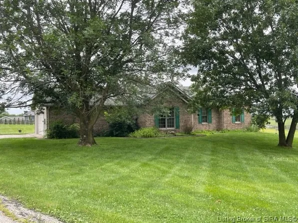 573 S Tristin Court, Salem, IN 47167