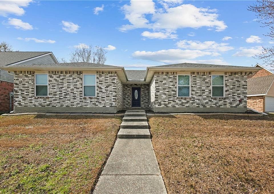 1st image of 204 Chubasco Ln