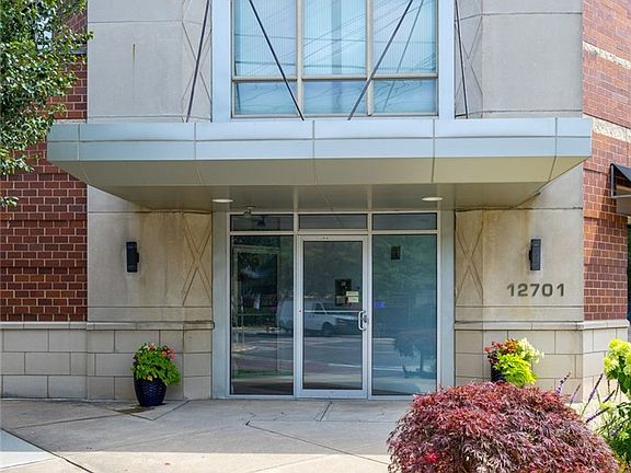 2nd image of 12701 Larchmere Blvd APT 2A