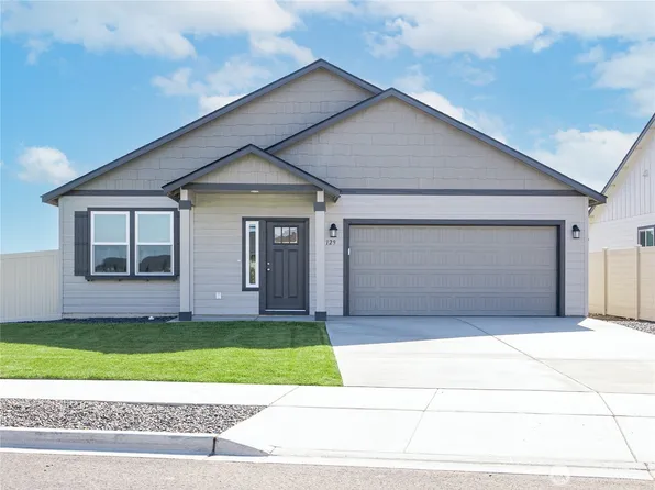 1129 Windrose Drive, Moses Lake, WA 98837