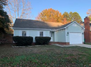 8313 Mission Hills Rd, Charlotte, NC 28227