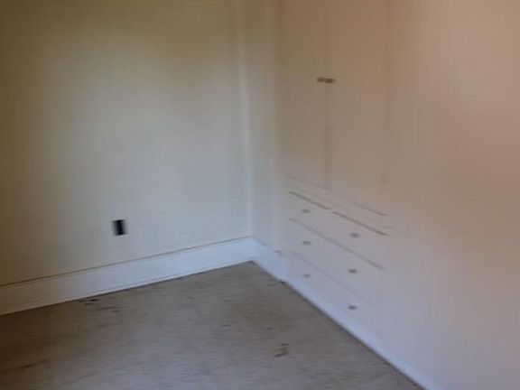 3rd image of 471 Oregon Ave