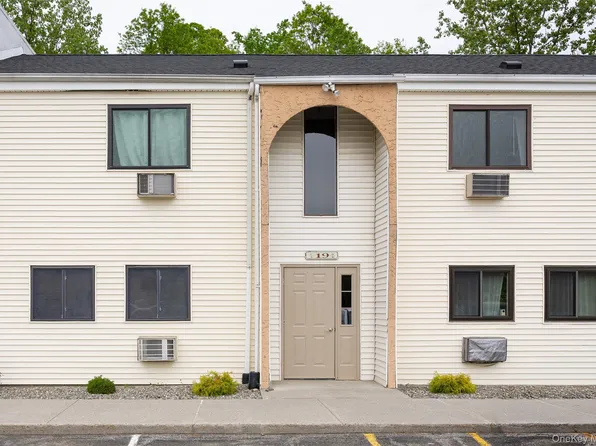 19 Scarborough Ln Ste A, Wappingers Falls, NY 12590