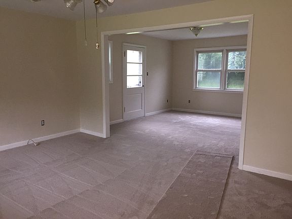 3rd image of 40160 Beach Dr