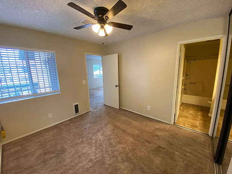 879 W San Ysidro Blvd W #6 — Photo 9