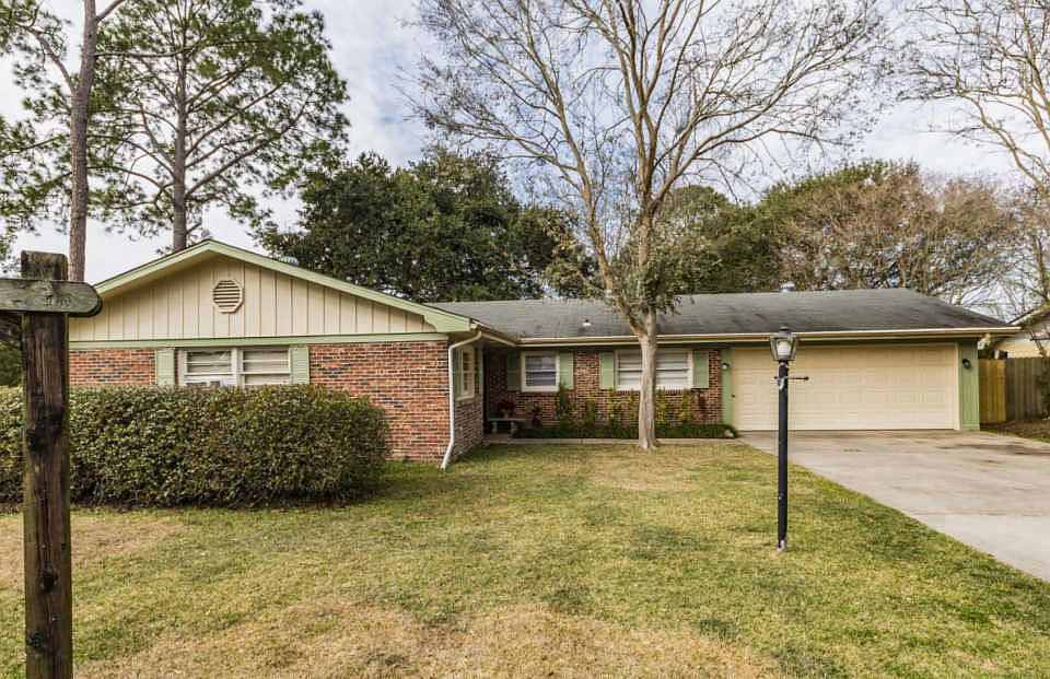 1st image of 128 Plantation Dr