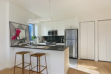 Rented by Red Apple Group