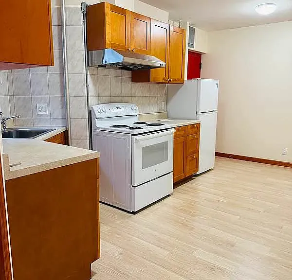 123 Mott St #13 — Photo 5