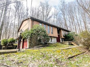 611 Westland Rd, Hickory, PA 15340