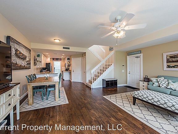 2nd image of 5349 Cove Cir #129