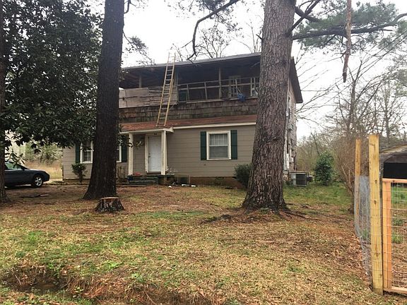 2nd image of 2868 Greenwood Ave