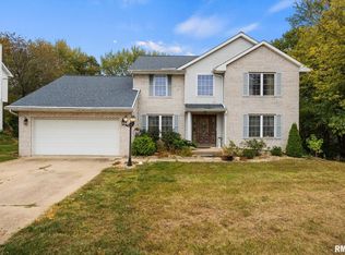 934 W Austin Dr, Peoria, IL
