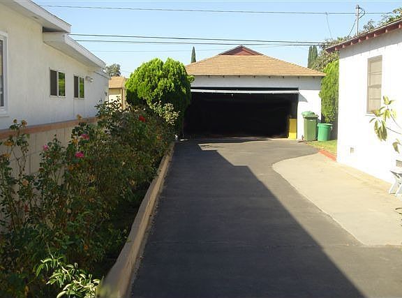 2 Car Garage