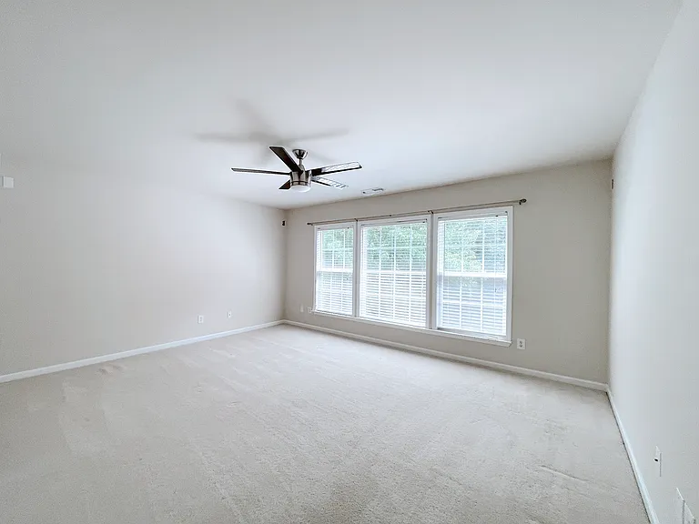 422 Selwood Pl — Photo 36