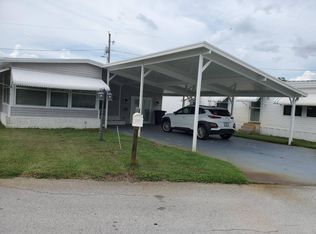 235 Hummingbird Ln, Winter Haven, FL 33884