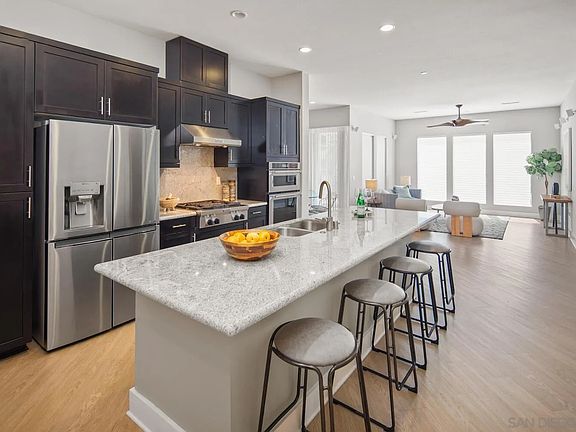 2nd image of 8599 Aspect Dr
