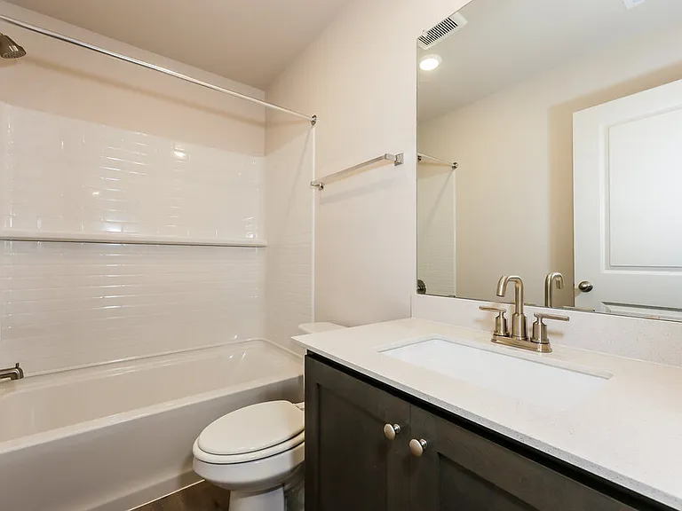301 Patton Ln — Photo 15