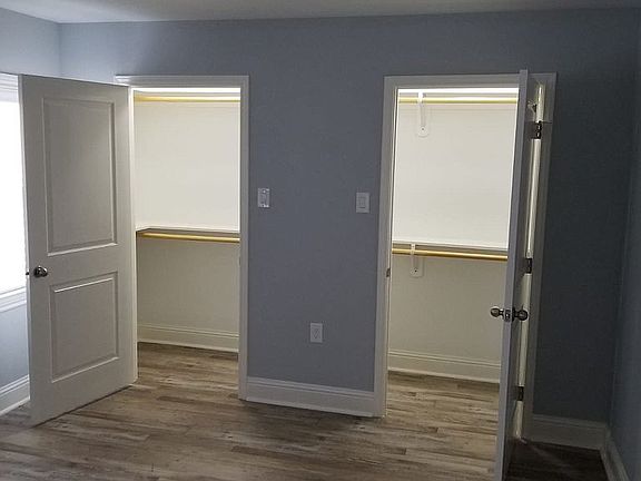 4th image of 2326 Ella Blvd