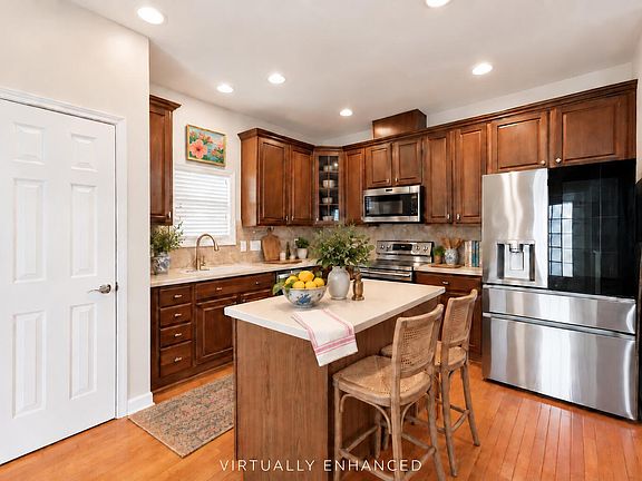 4th image of 213 Butterbiggins Ln
