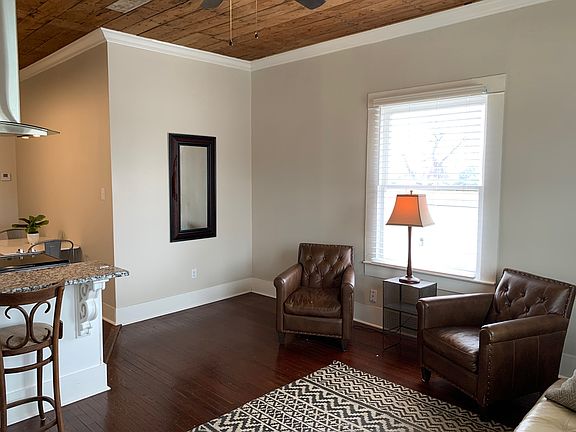 4th image of 1026 W Gramercy Pl #4