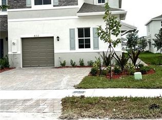 832 SE 17th St, Homestead, FL 33034