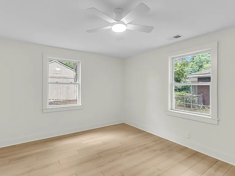 4412 Holmes Ave — Photo 9