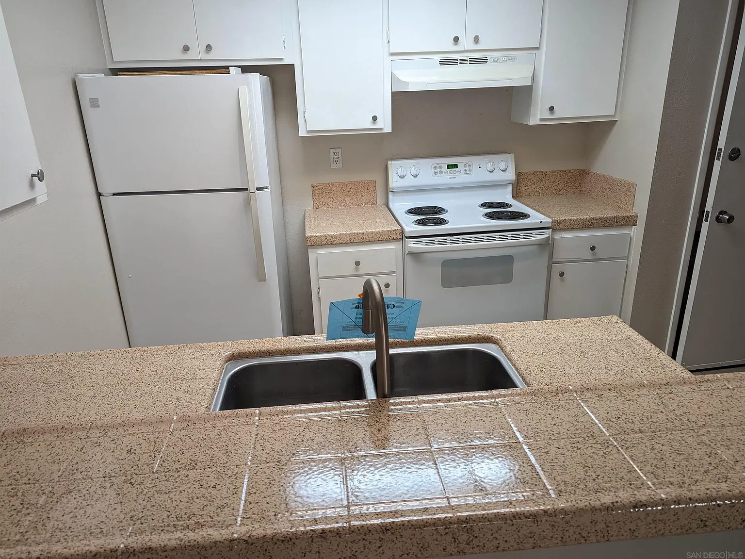 1 bed, 1.0 bath, 616 sqft, $2,000 — Photo 3