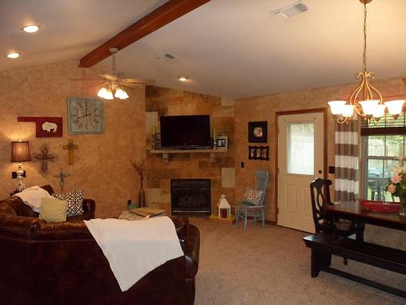 2nd image of 800 Hardy Springs Cir