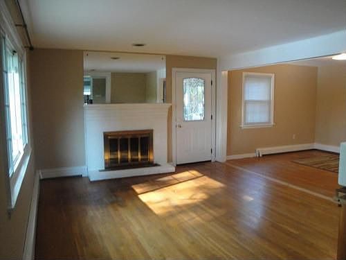 4th image of 2231 Lakeview Dr