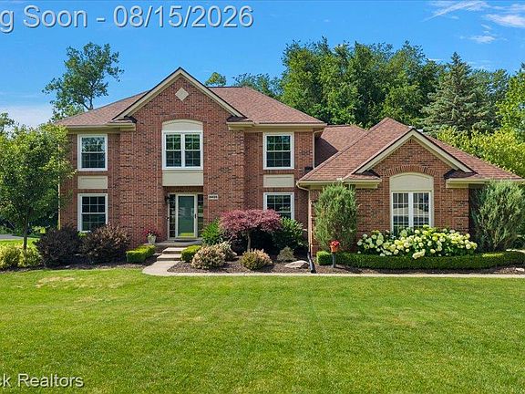 2nd image of 24435 Nantucket Dr