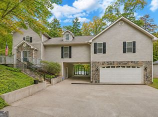 371 Shorewood Cir, Toccoa, GA 30577