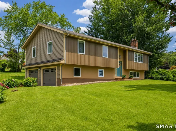 31 Circlewood Drive, Berlin, CT 06037