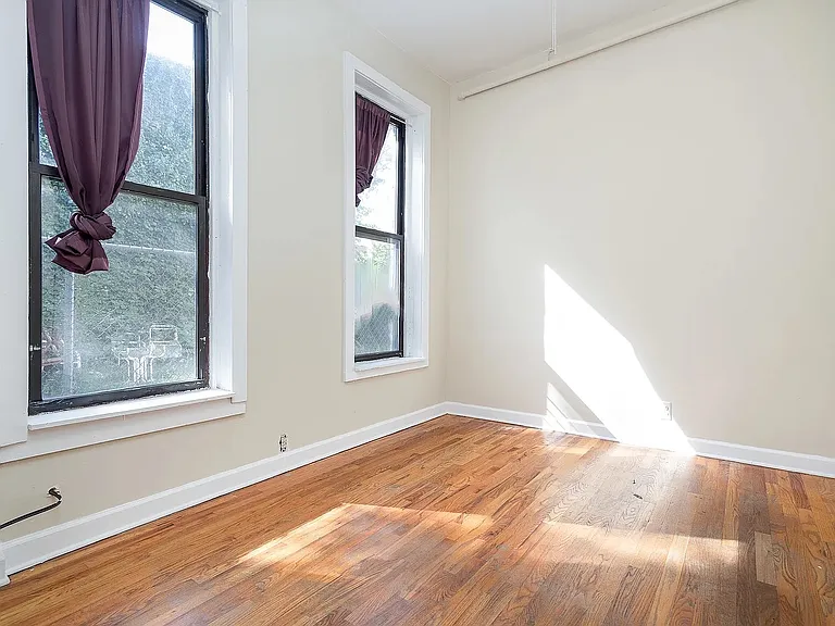 1449 N Artesian Ave #1B — Photo 6