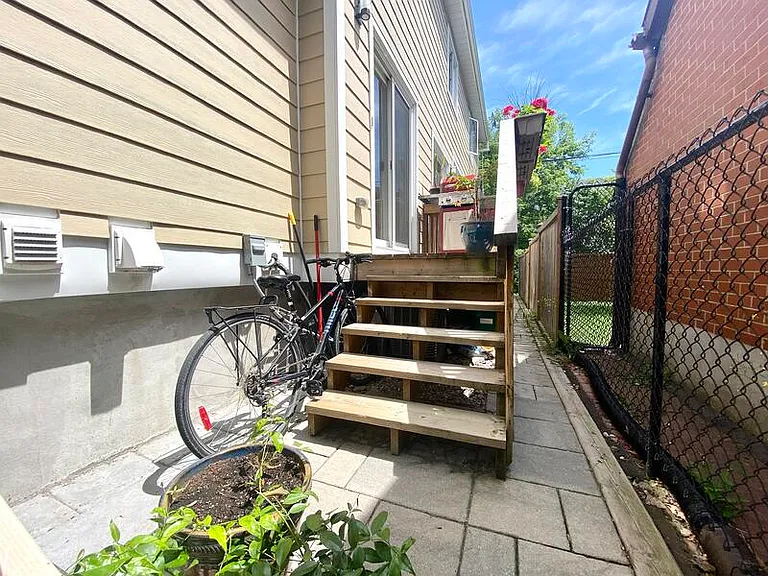 7 Bertrand St — Photo 4
