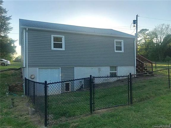 4th image of 105 Williams Dr