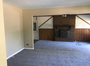 1245 Ridge Ave, Elk Grove Village, IL 60007