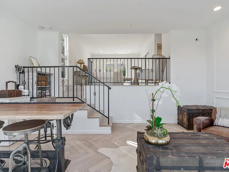 3479 Wonder View Dr — Photo 37