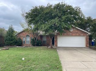 1703 Coastline Ln, Mansfield, TX 76063