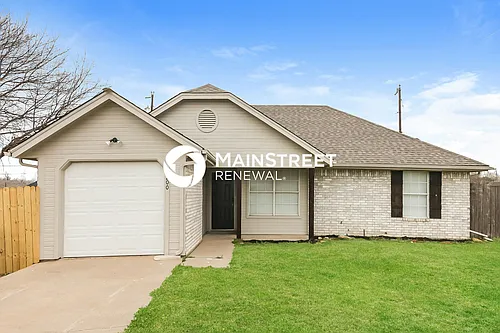 200 Brook Cir Photo 1