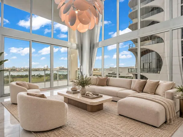 1040 Biscayne Blvd APT 1001, Miami, FL 33132