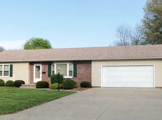 1100 NE 6th St, Washington, IN 47501
