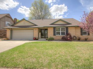 805 W Albuquerque St, Broken Arrow, OK 74011