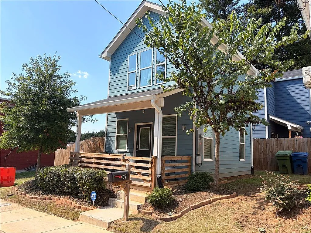 1 bed, 1.5 bath, 640 sqft, $1,625 — Photo 1