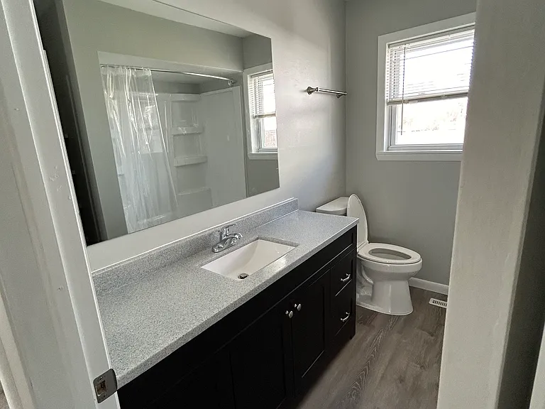 60 Jennings Rd — Photo 13