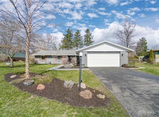 5704 Oak Valley Rd, Dayton, OH 45440