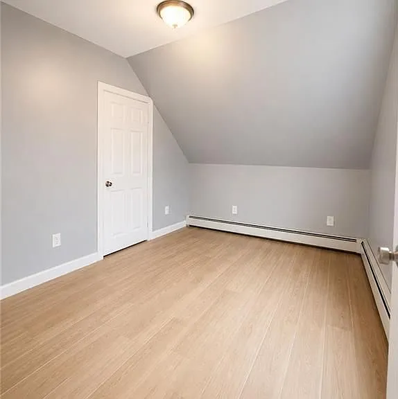 40 Norwich Ave #3 — Photo 5