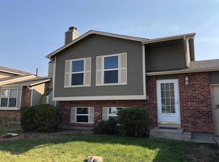 19726 E Oxford Dr, Aurora, CO 80013