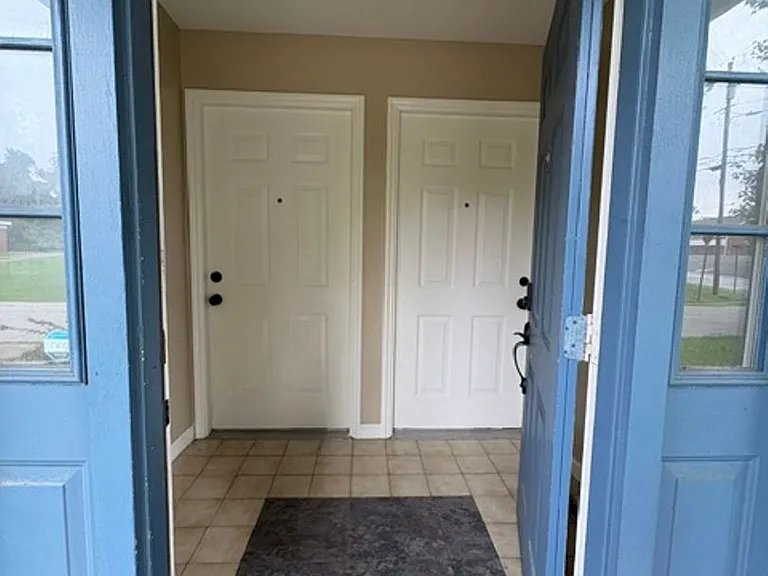 600 Schultz St — Photo 2