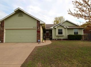9709 W Chartwell St, Wichita, KS 67205