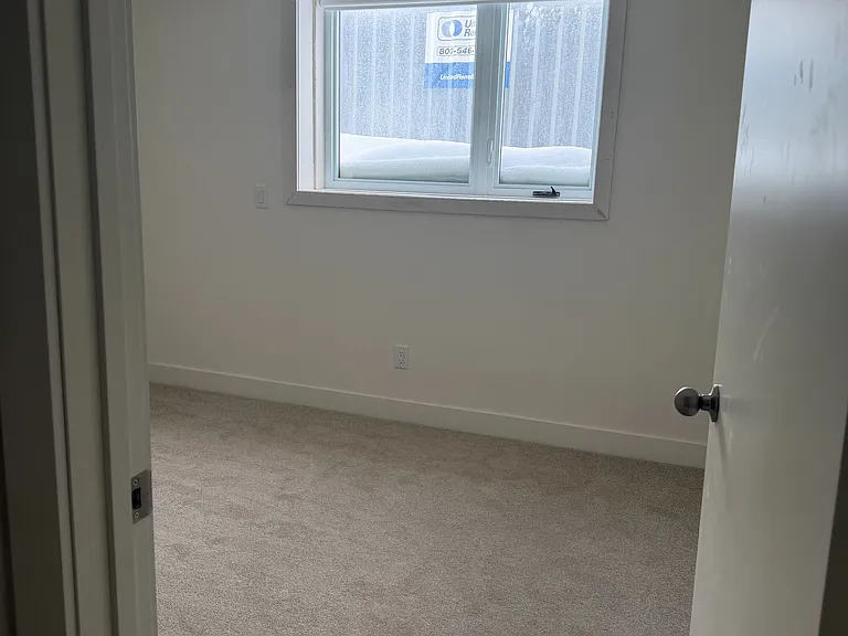 16 Melbourne Ave — Photo 6